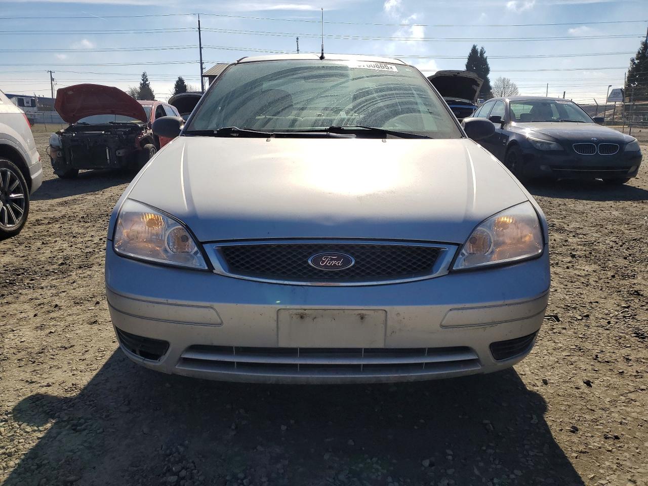 2007 FORD FOCUS ZX4 photo 9