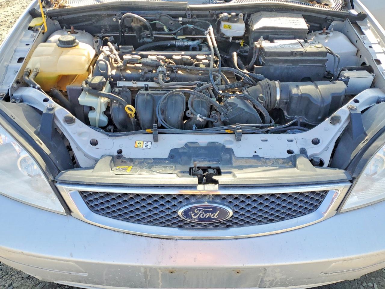 2007 FORD FOCUS ZX4 photo 21