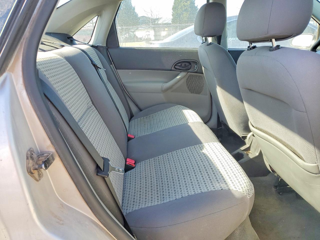 2007 FORD FOCUS ZX4 photo 19