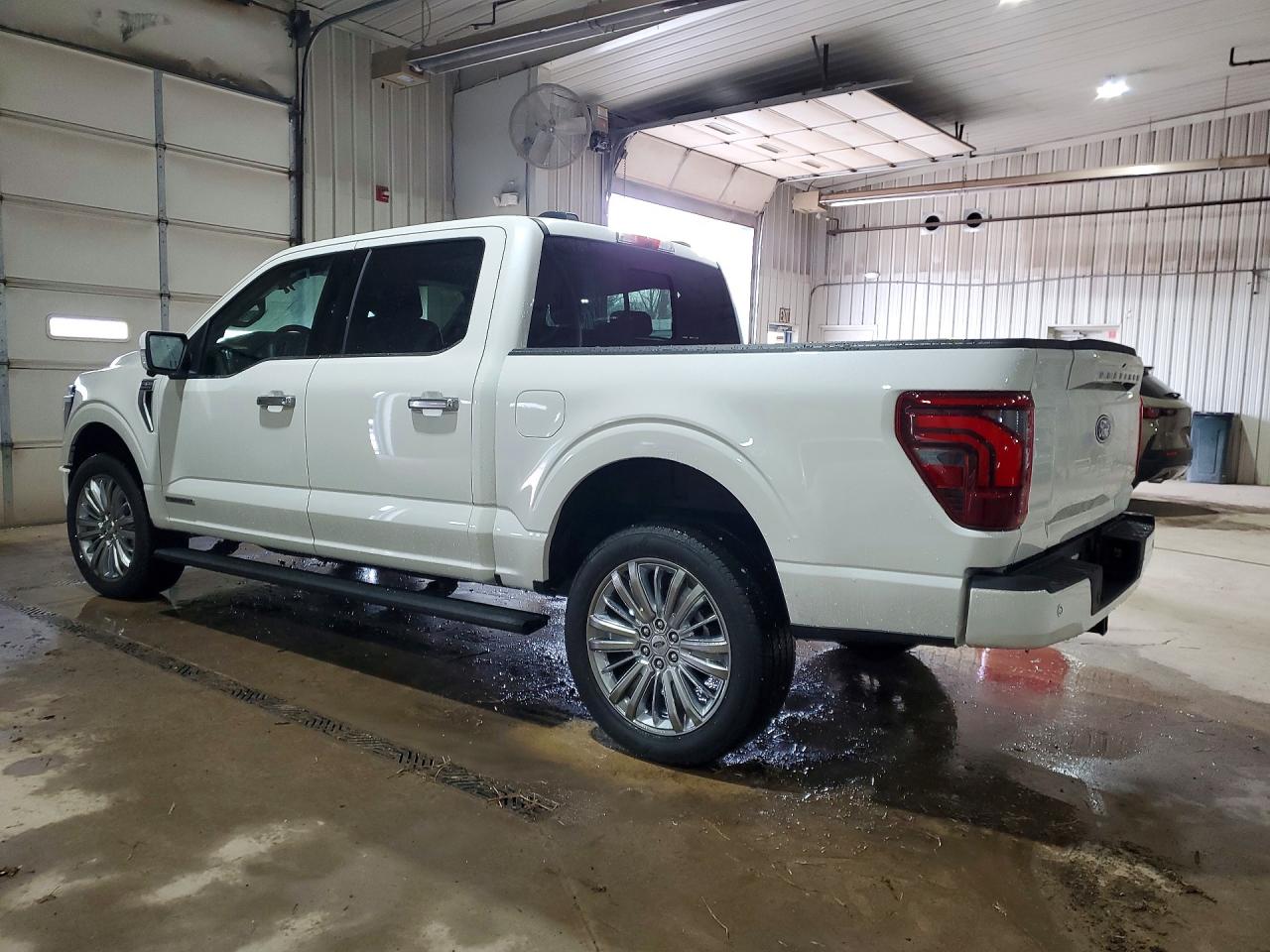 2025 FORD F150 PLATINUM photo 2