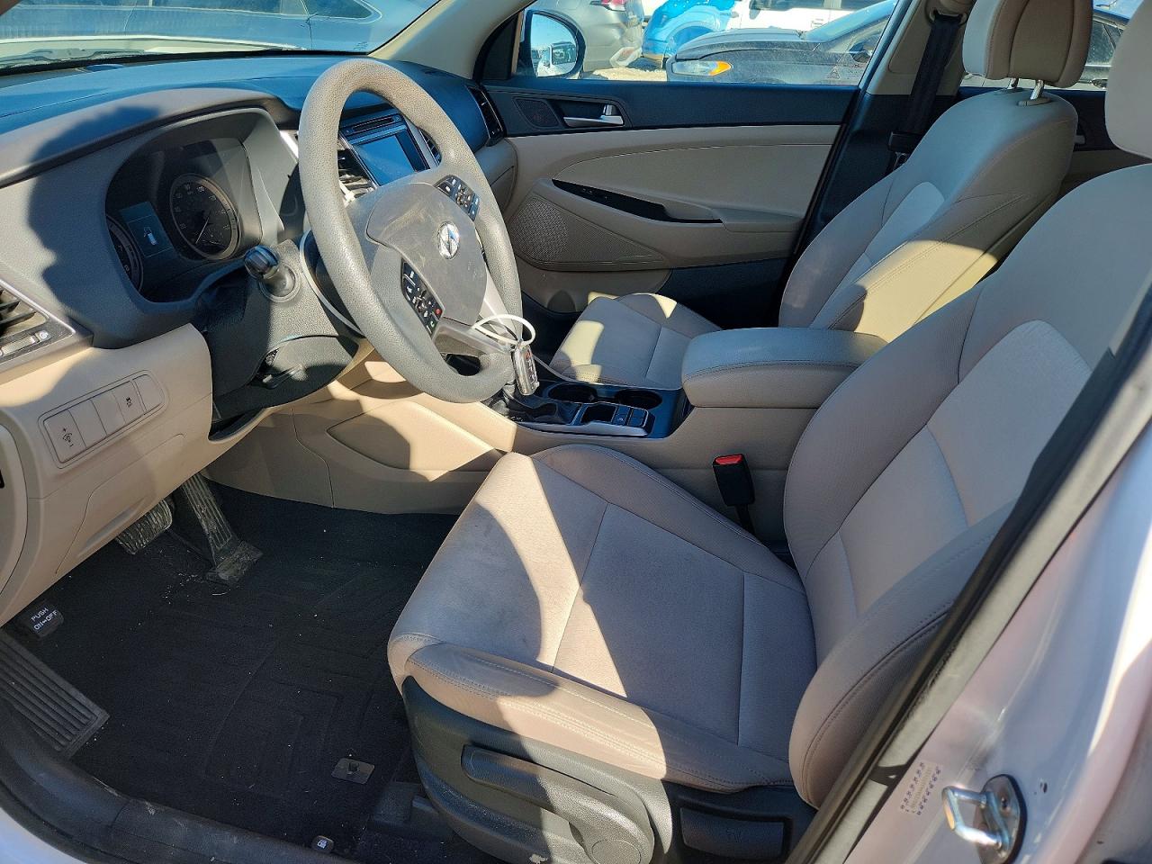2018 HYUNDAI TUCSON SE photo 13