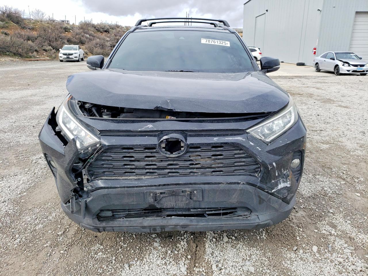 2019 TOYOTA RAV4 XLE photo 5