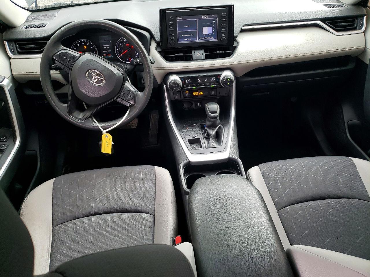 2019 TOYOTA RAV4 XLE photo 8