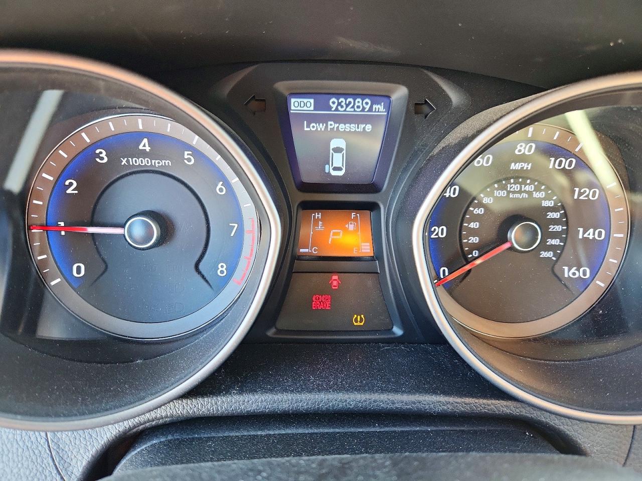 2016 HYUNDAI ELANTRA GT BASE photo 17