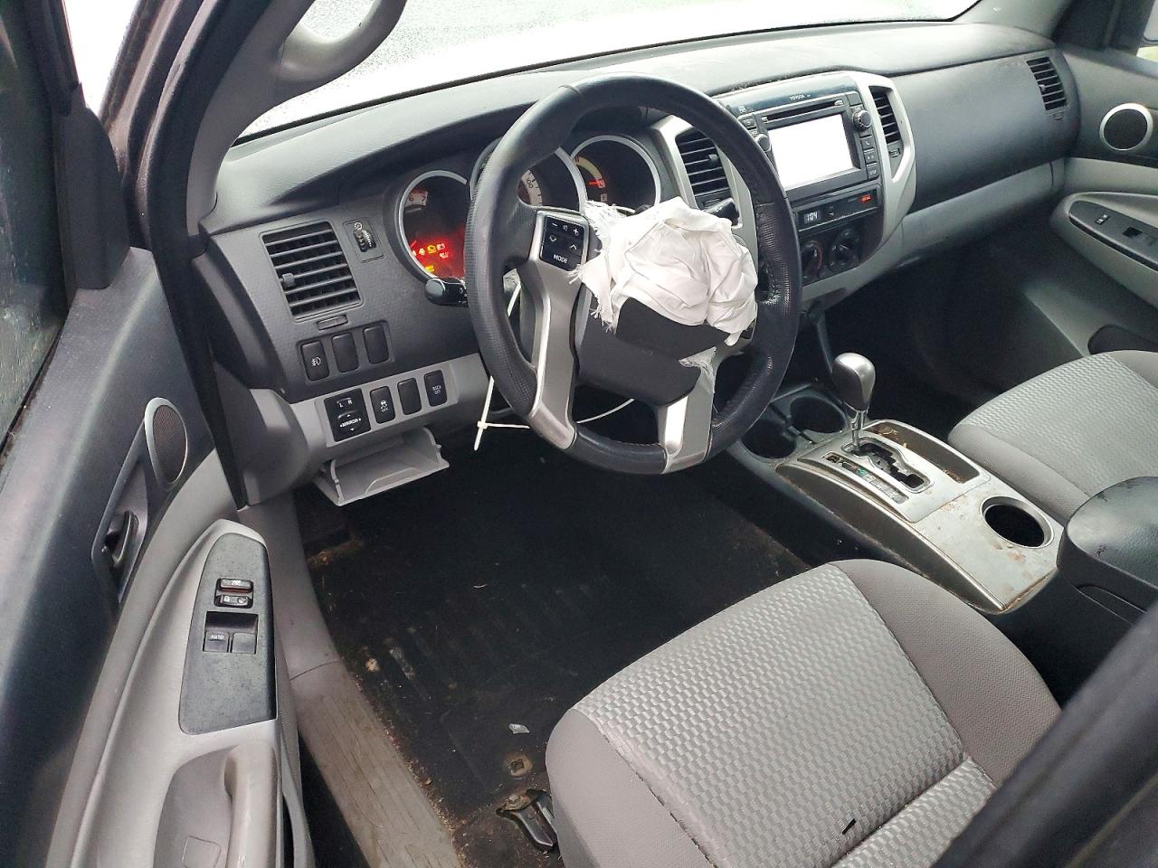 2013 TOYOTA TACOMA V6 photo 22