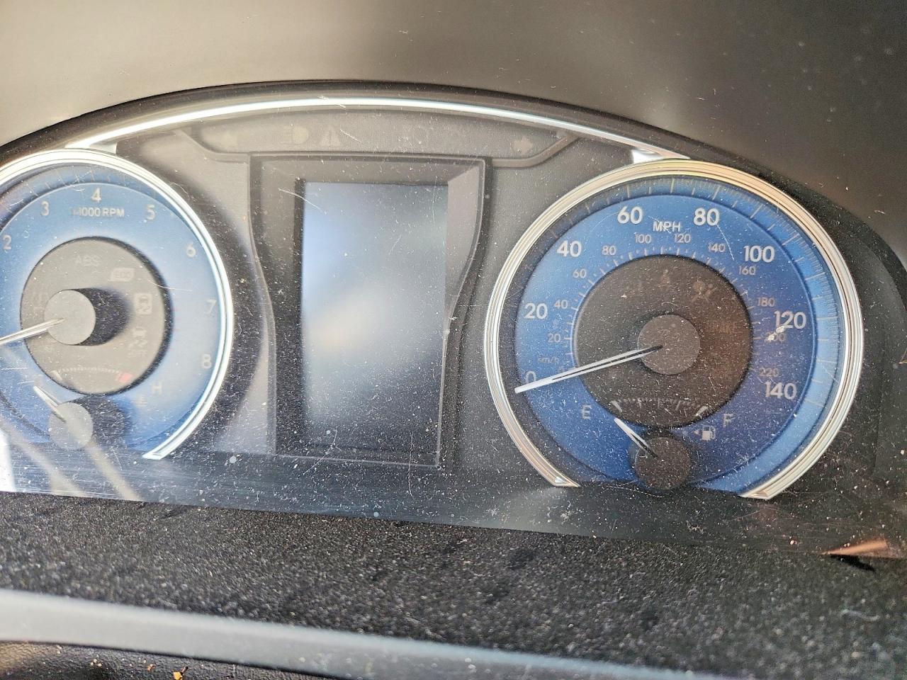 2017 TOYOTA CAMRY LE photo 9