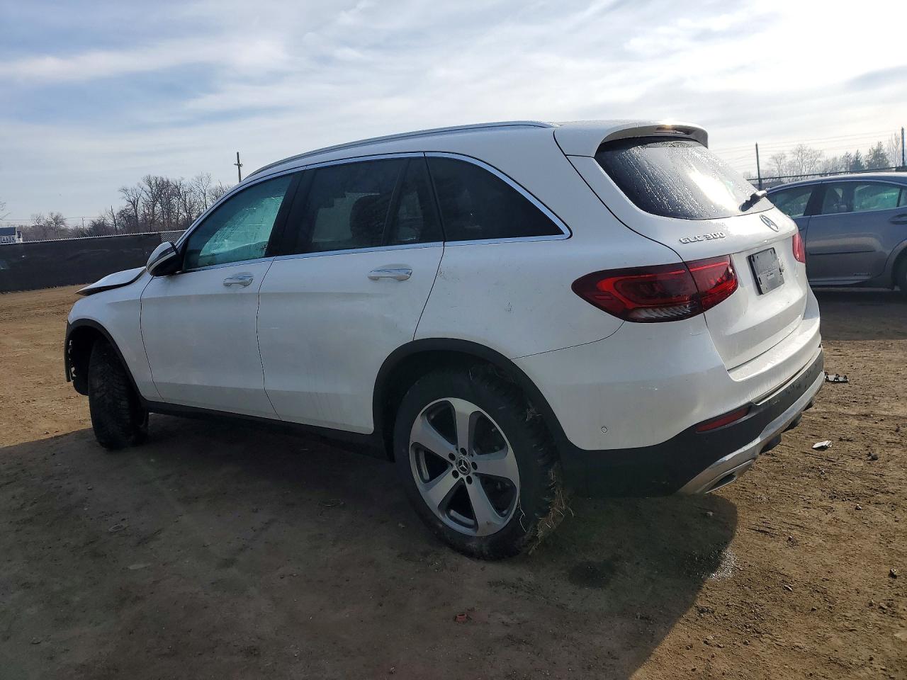 2022 MERCEDES-BENZ GLC 300 4MATIC photo 2