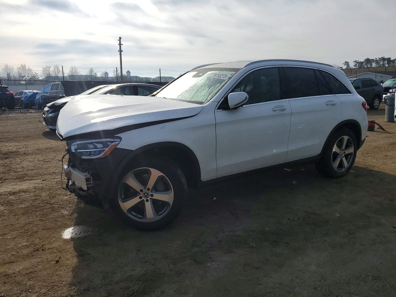 2022 MERCEDES-BENZ GLC