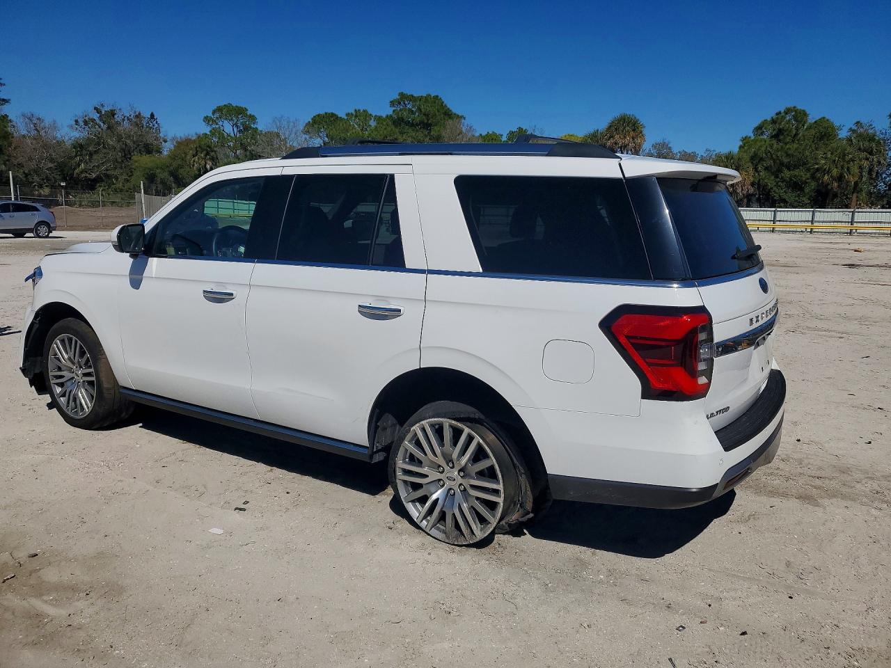 2024 FORD EXPEDITION LIMITED photo 3
