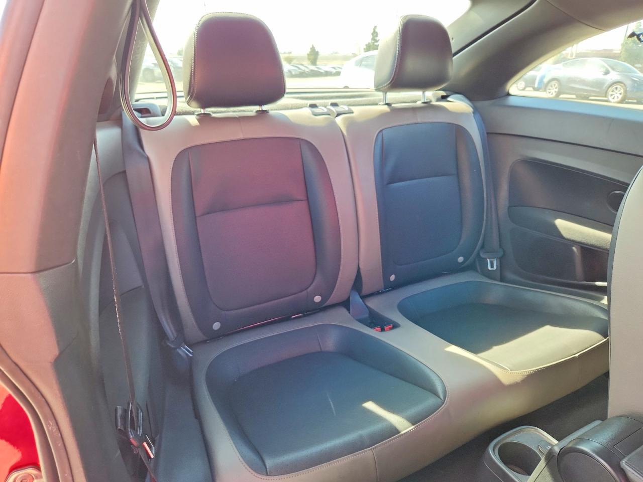 2015 VOLKSWAGEN BEETLE 1.8T photo 19