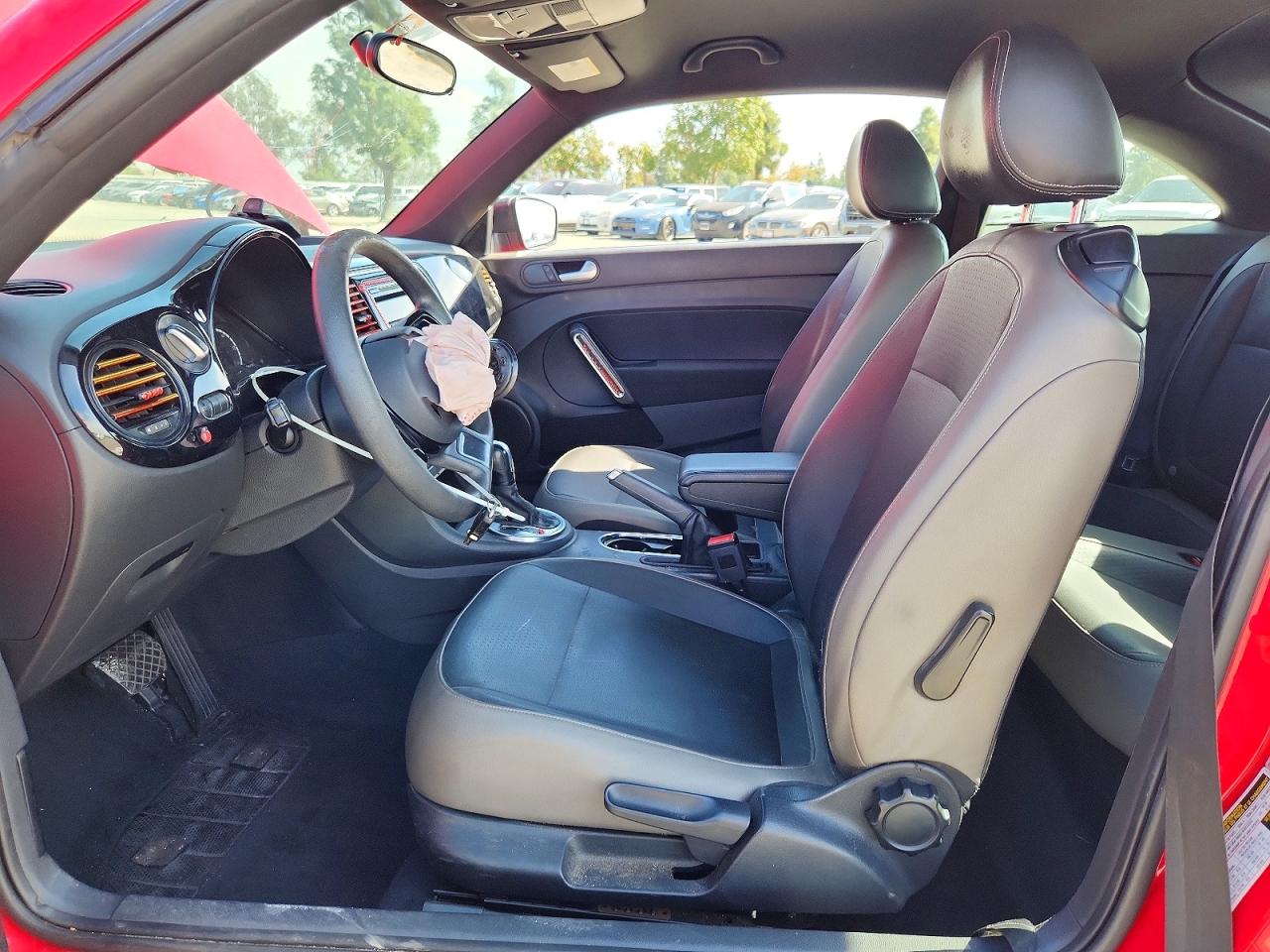 2015 VOLKSWAGEN BEETLE 1.8T photo 13