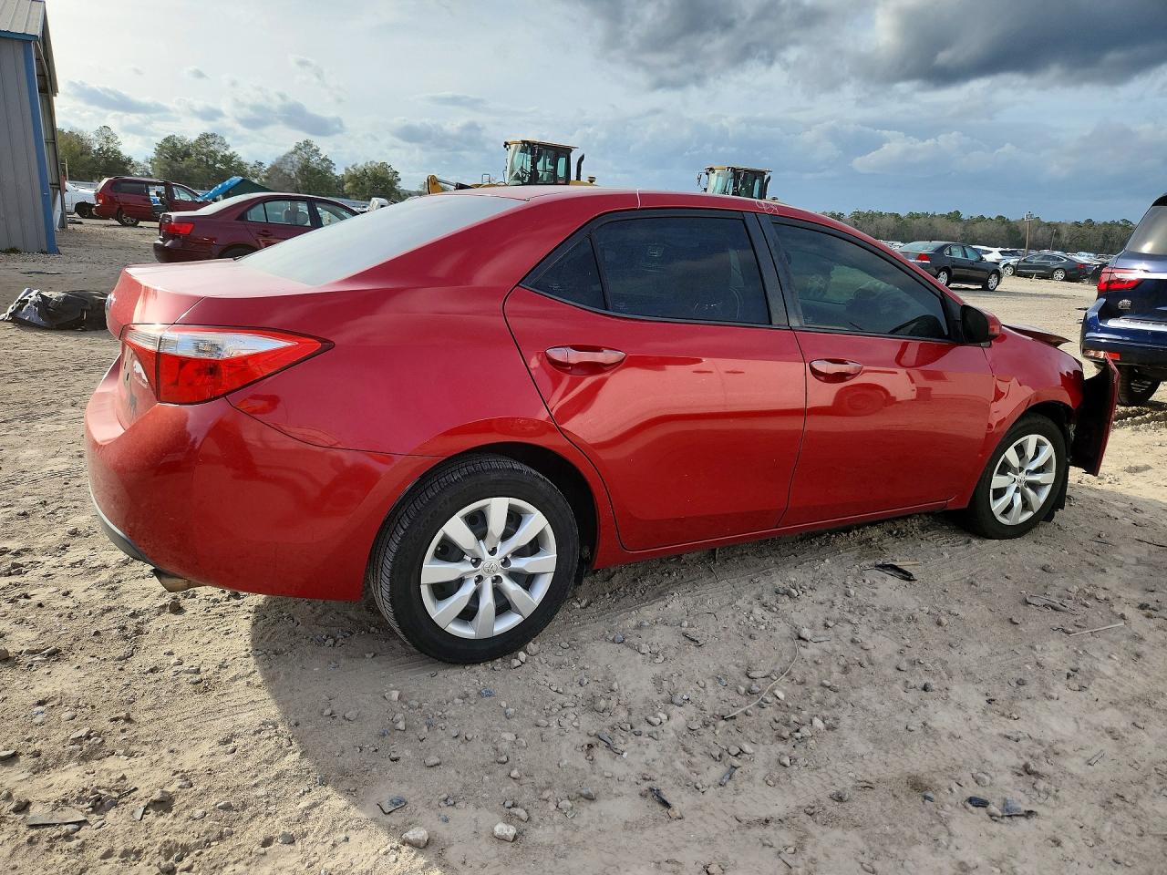 2015 TOYOTA COROLLA LE photo 3