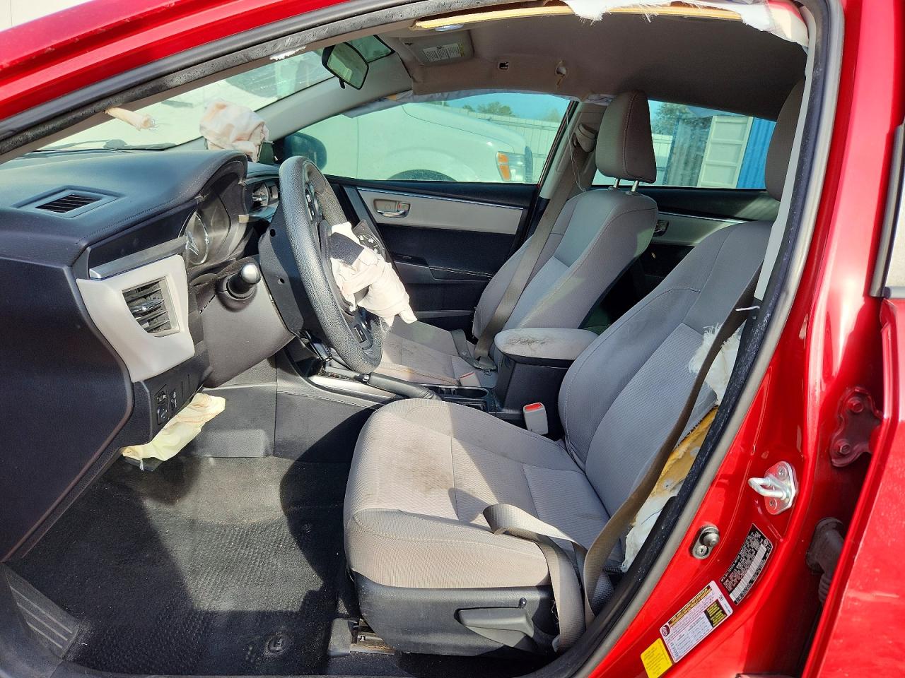 2015 TOYOTA COROLLA LE photo 7