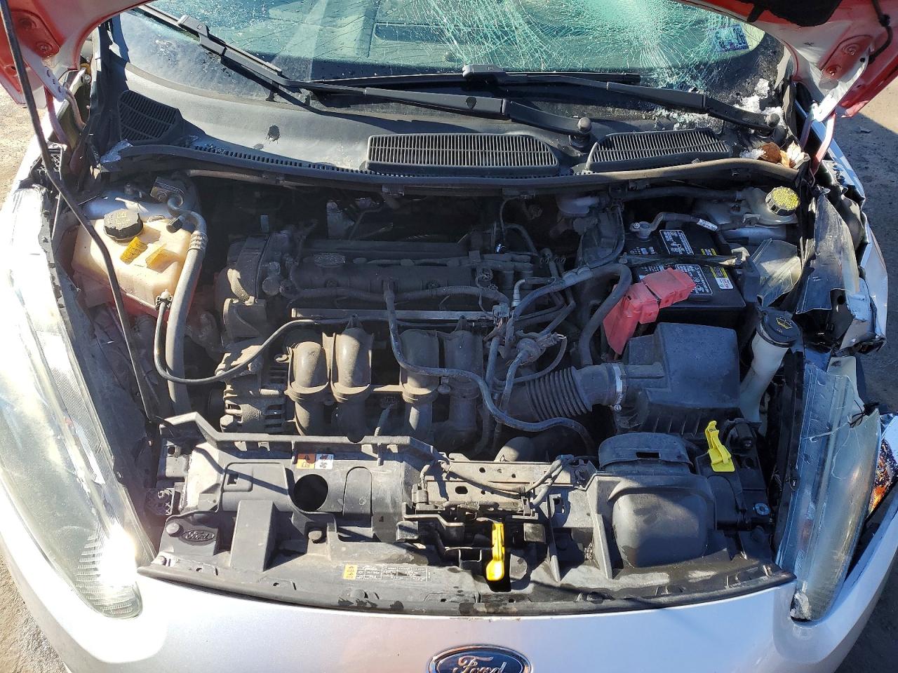 2016 FORD FIESTA SE photo 11