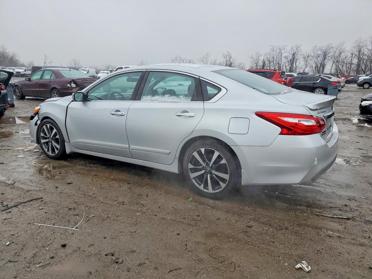 2016 NISSAN ALTIMA 2.5 SR photo 3