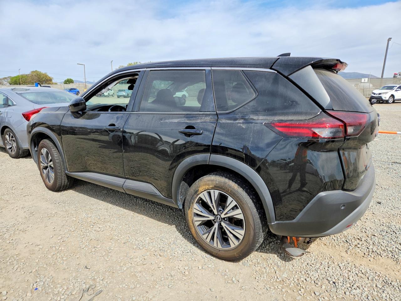 2023 NISSAN ROGUE SV photo 4