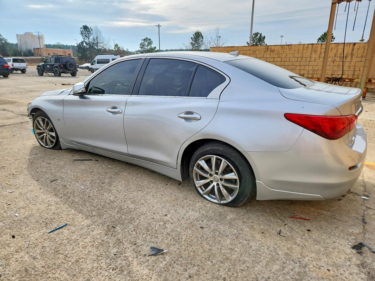 2015 INFINITI Q50 BASE photo 4