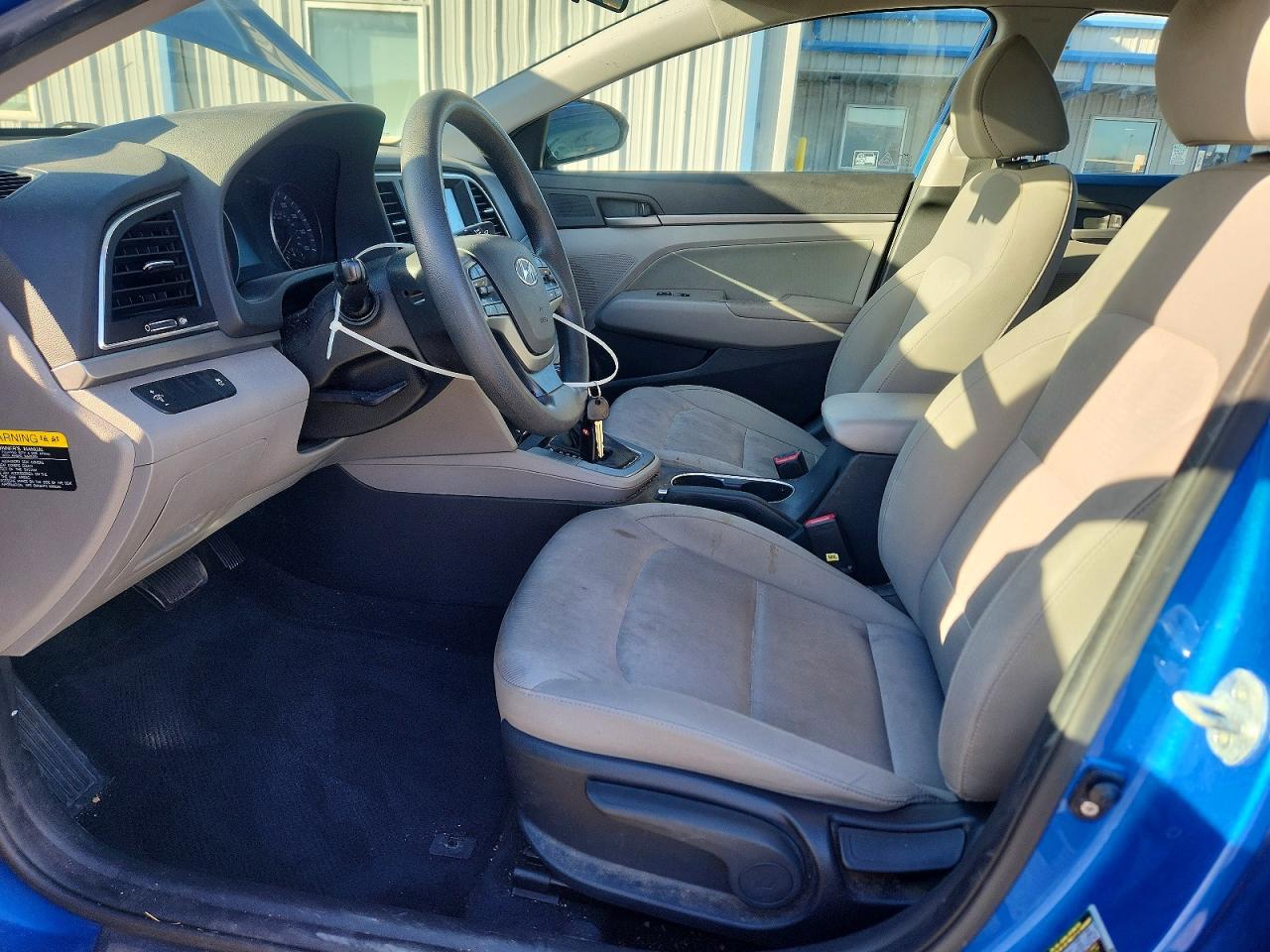 2017 HYUNDAI ELANTRA SE photo 7