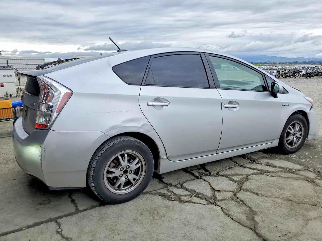 2010 TOYOTA PRIUS II photo 3