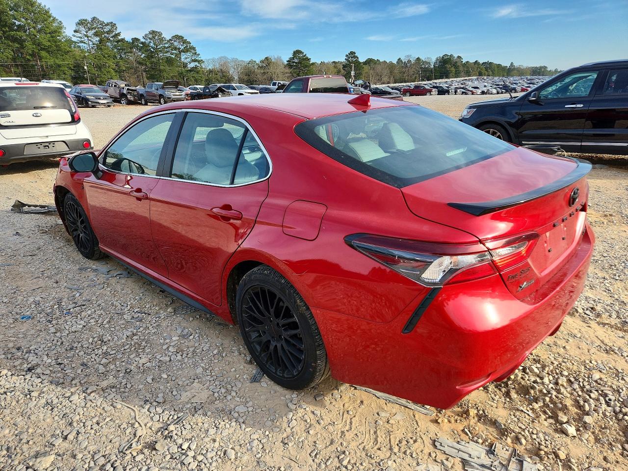 2024 TOYOTA CAMRY SE photo 2