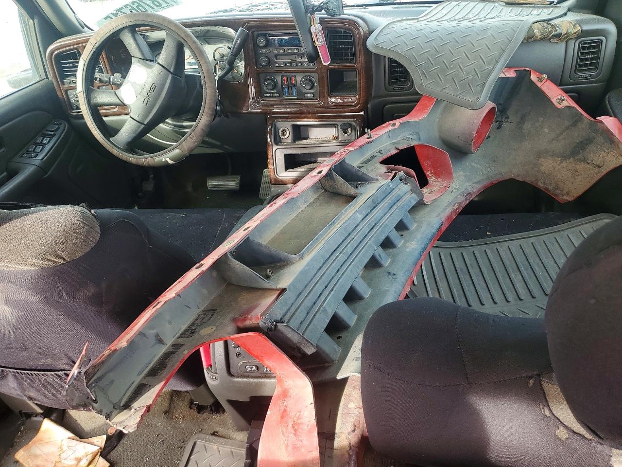 2004 GMC NEW SIERRA K1500 photo 8