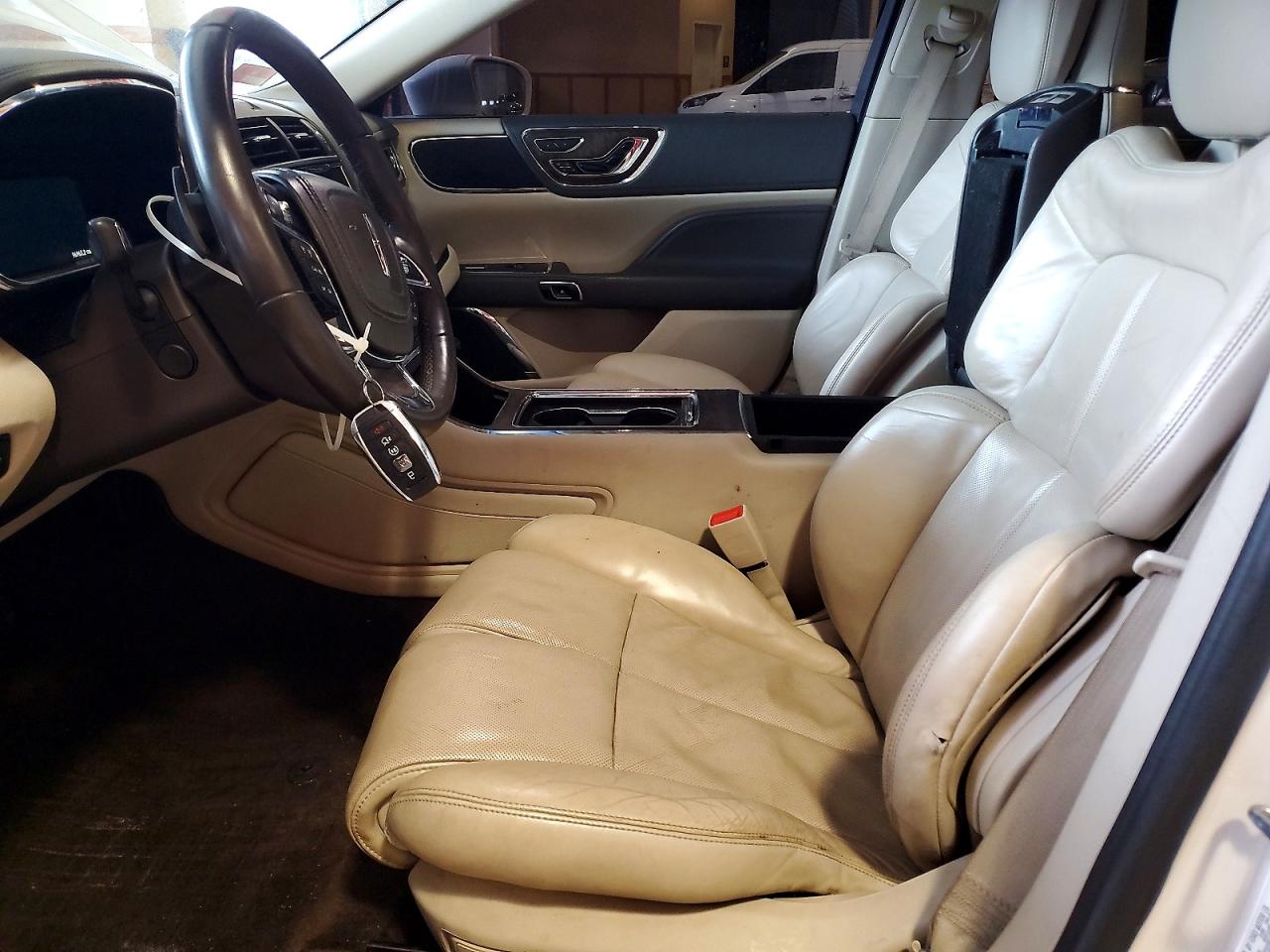 2017 LINCOLN CONTINENTAL RESERVE photo 19