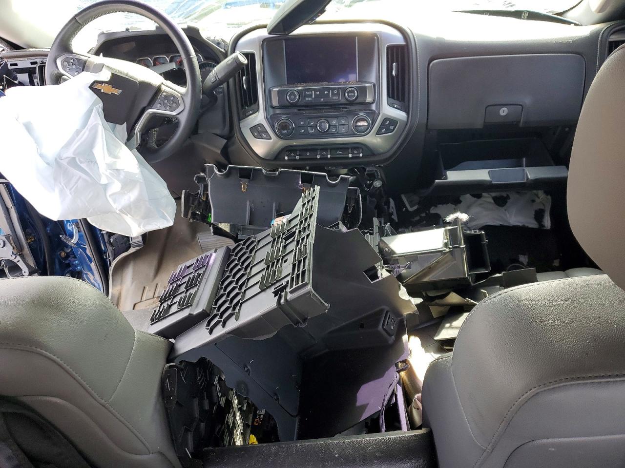 2015 CHEVROLET SILVERADO K1500 LTZ photo 8