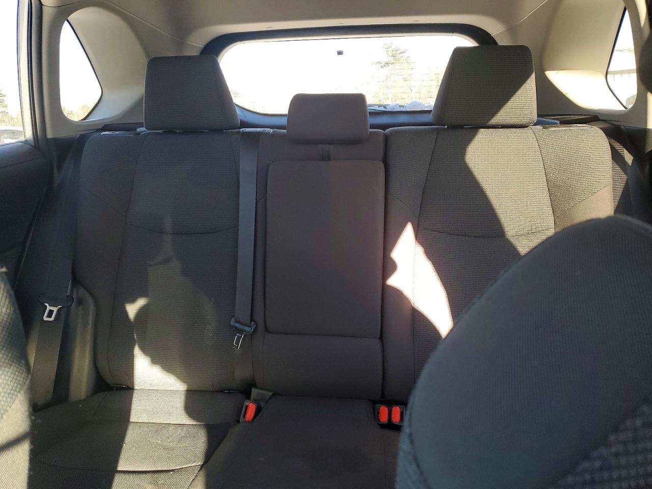 2022 TOYOTA RAV4 LE photo 10