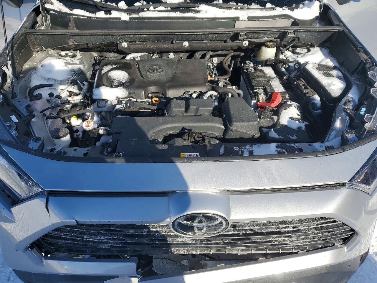 2022 TOYOTA RAV4 LE photo 12