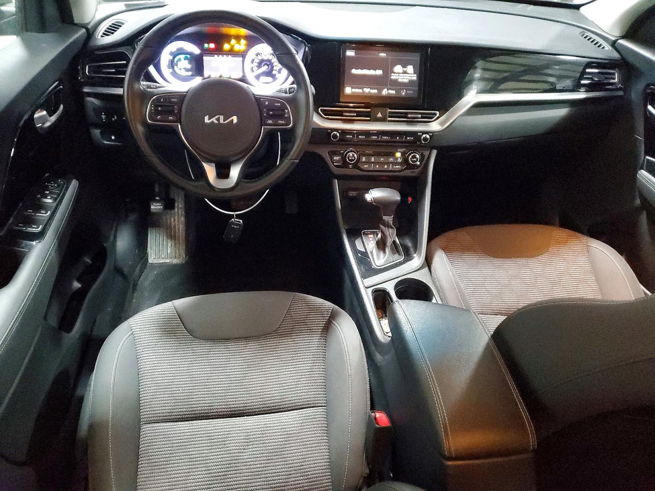 2022 KIA NIRO LXS photo 15