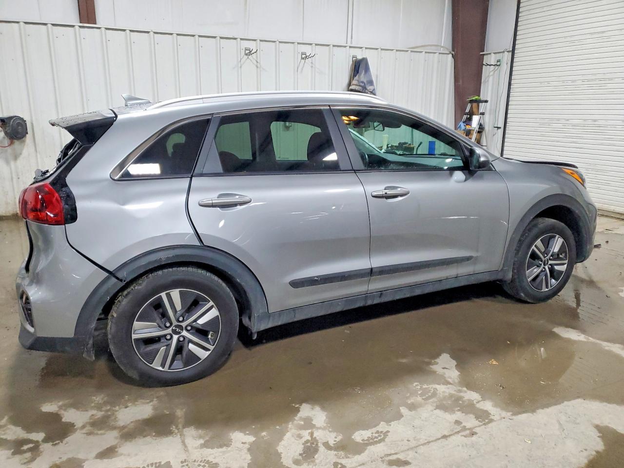 2022 KIA NIRO LXS photo 5