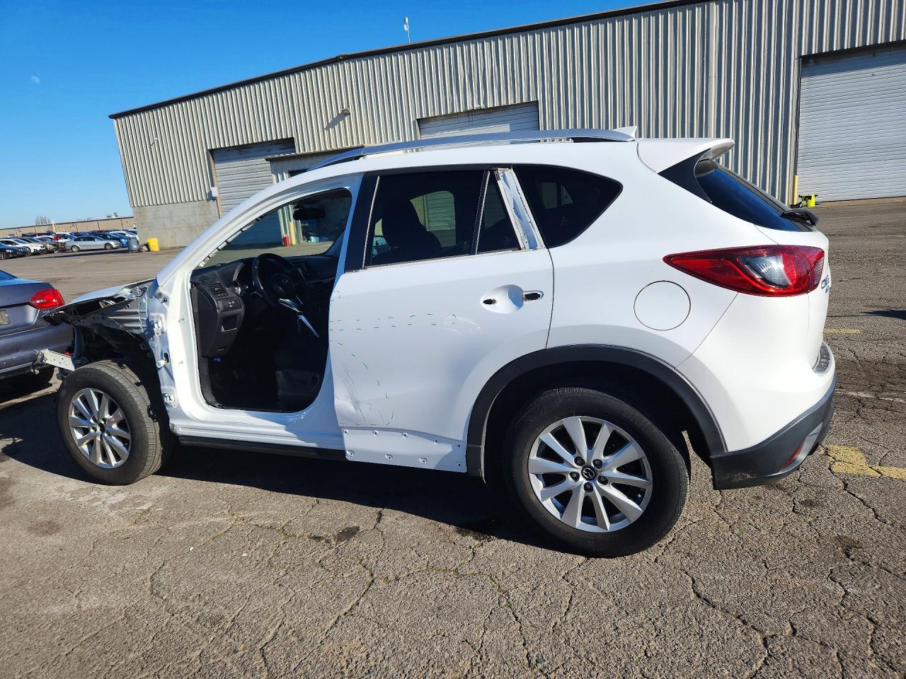 2015 MAZDA CX-5 TOURING photo 2