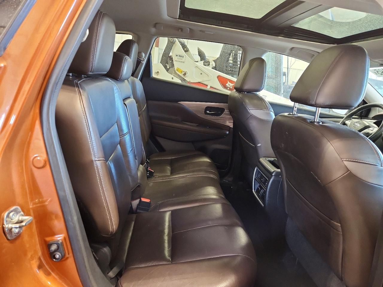 2015 NISSAN MURANO PLATINUM photo 11