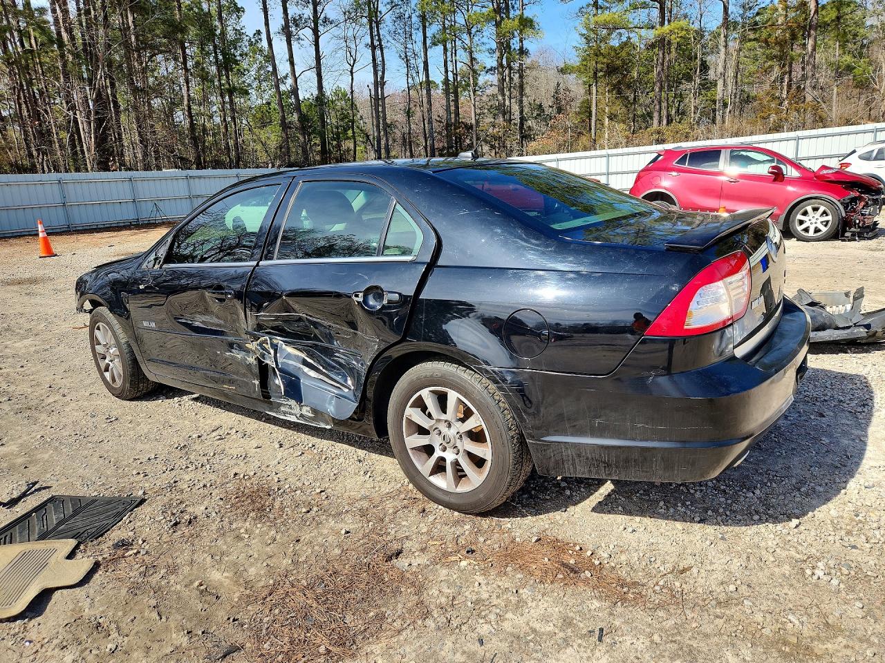 2007 MERCURY MILAN photo 2