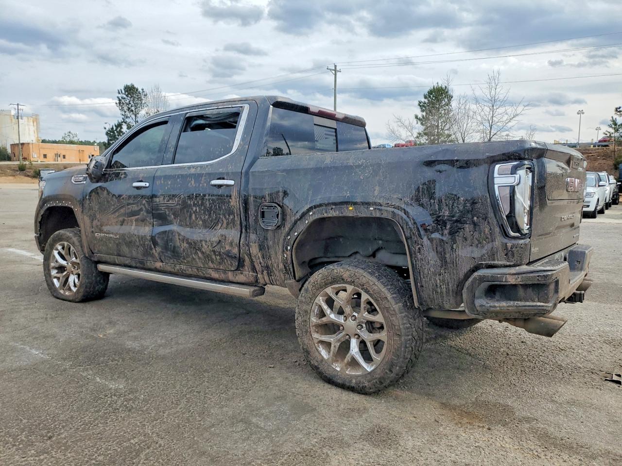 2019 GMC SIERRA K1500 DENALI photo 2