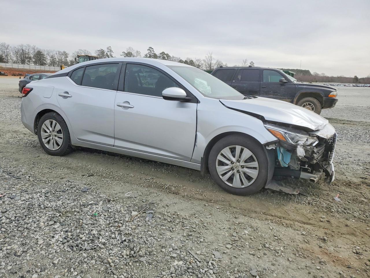 2022 NISSAN SENTRA photo 4