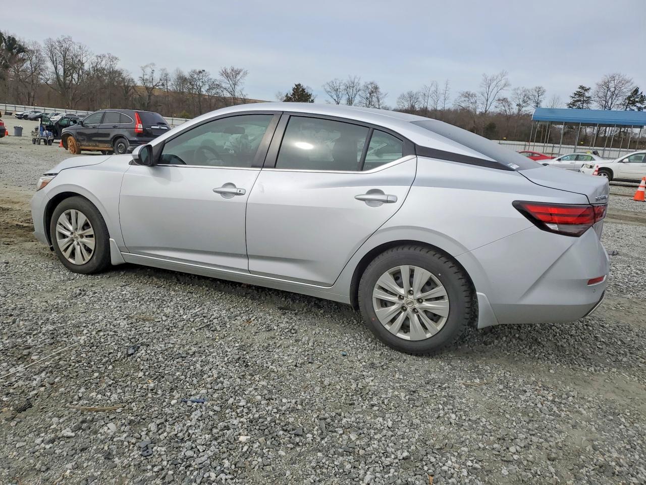 2022 NISSAN SENTRA photo 2