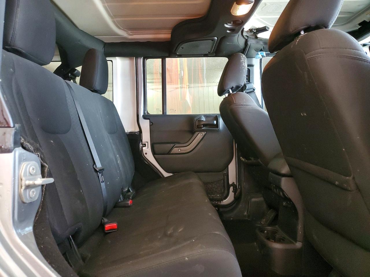 2016 JEEP WRANGLER UNLIMITED SPORT photo 10