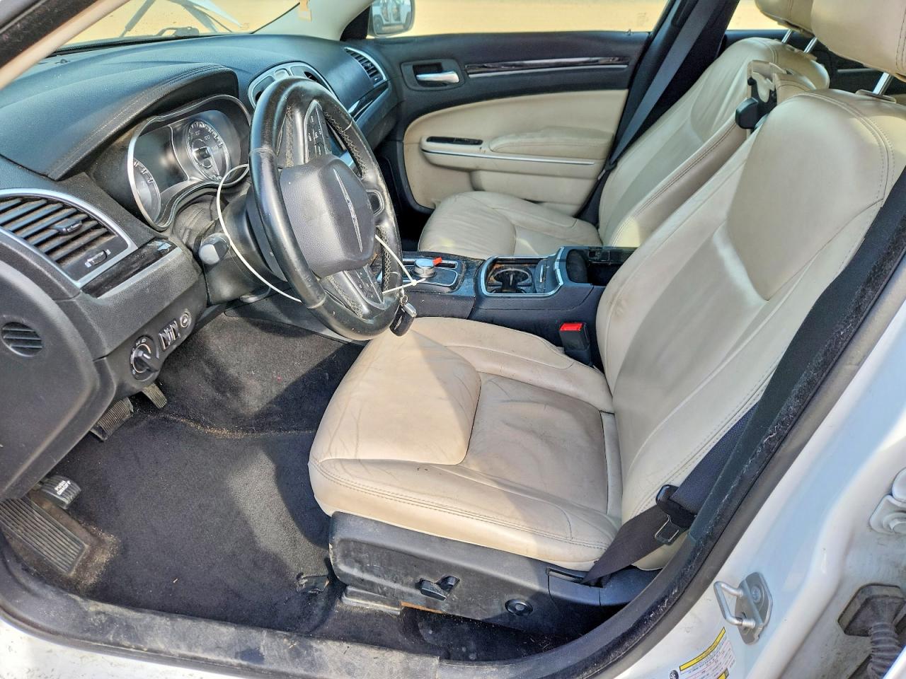 2016 CHRYSLER 300 LIMITED photo 19
