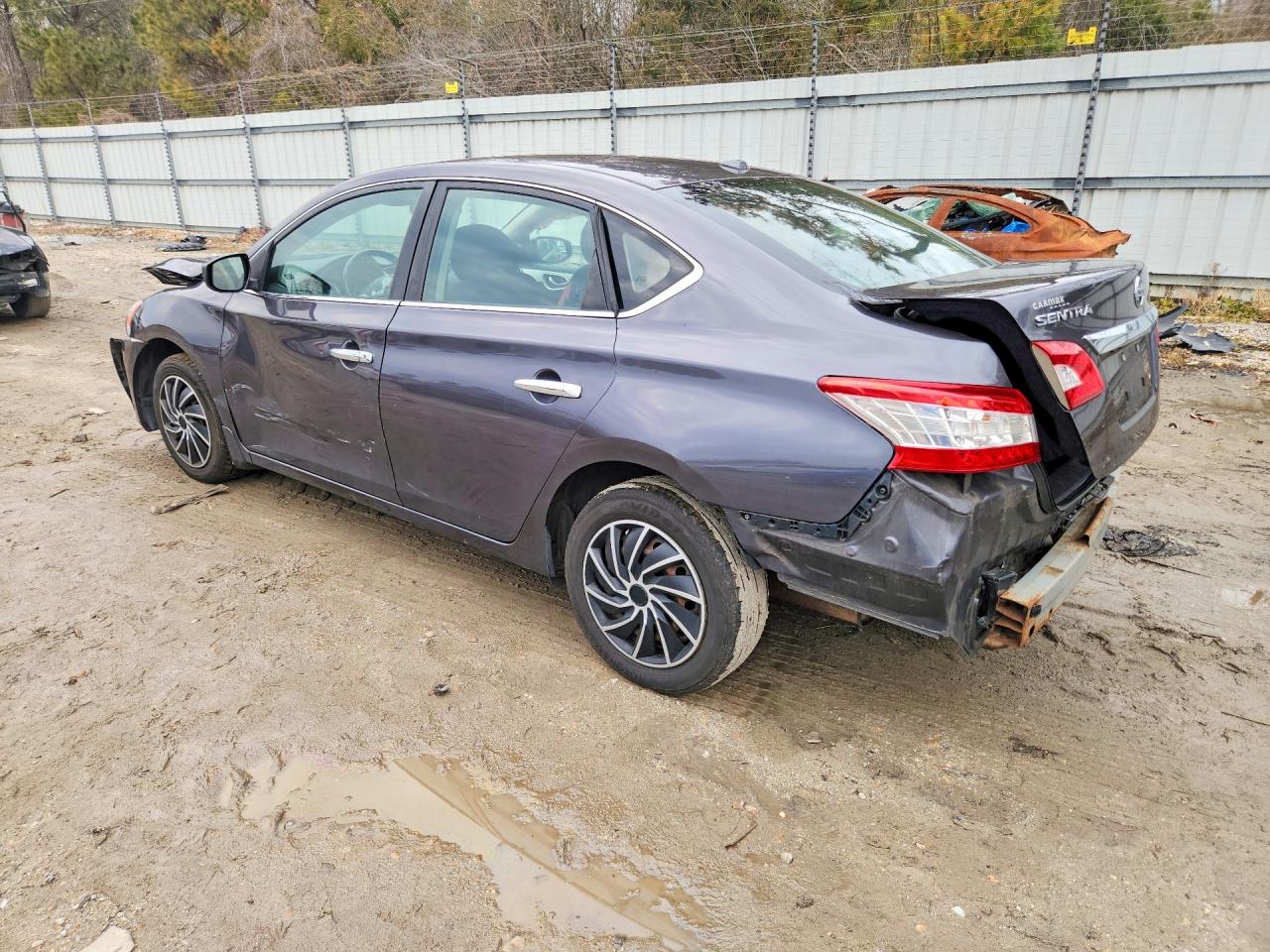 2015 NISSAN SENTRA SV photo 4