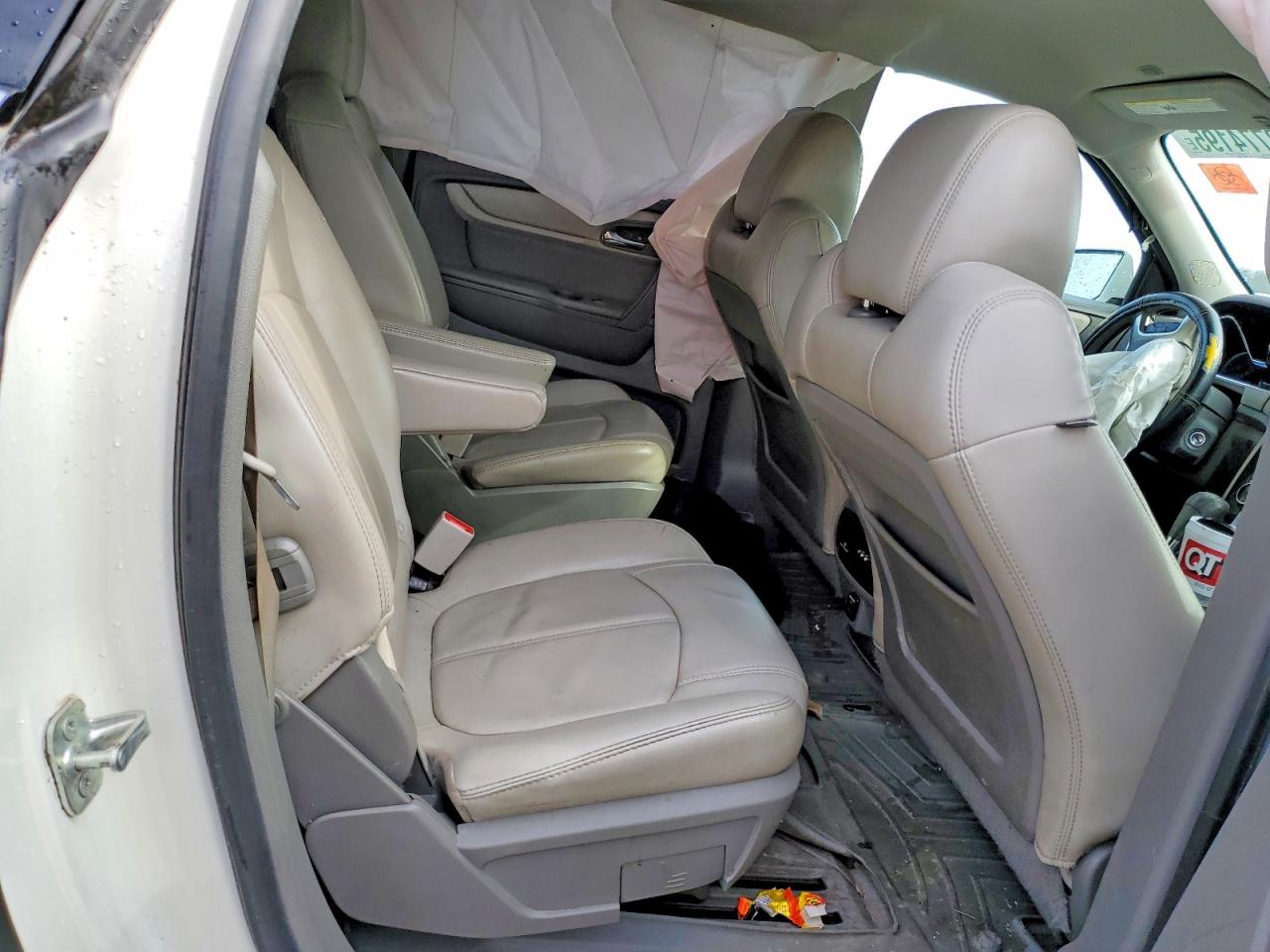 2014 CHEVROLET TRAVERSE LT photo 10