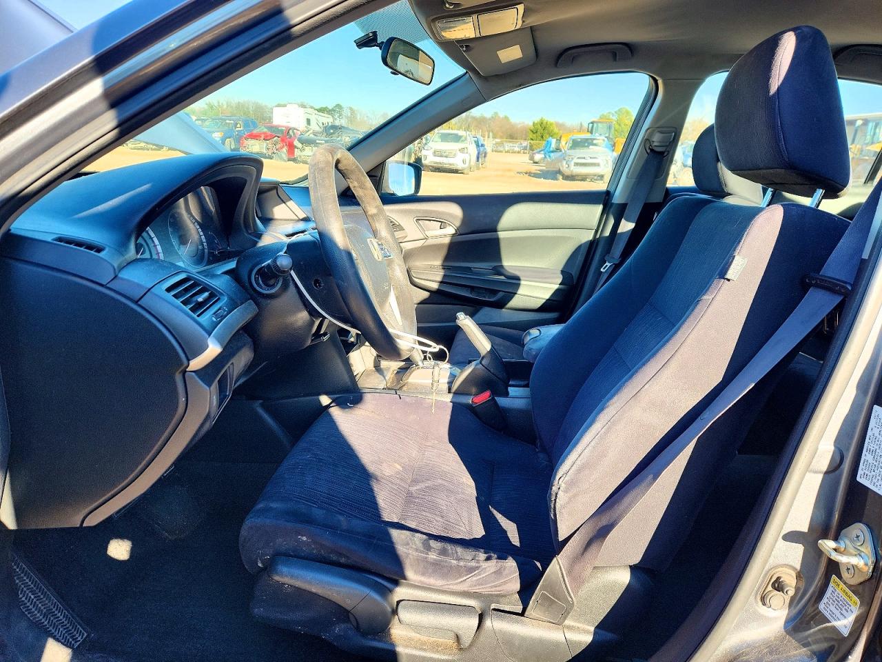 2012 HONDA ACCORD LX photo 19