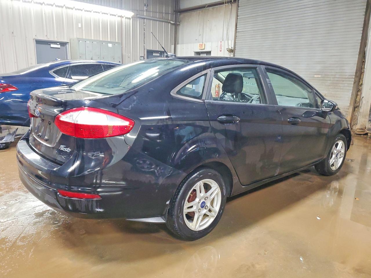 2018 FORD FIESTA SE photo 3