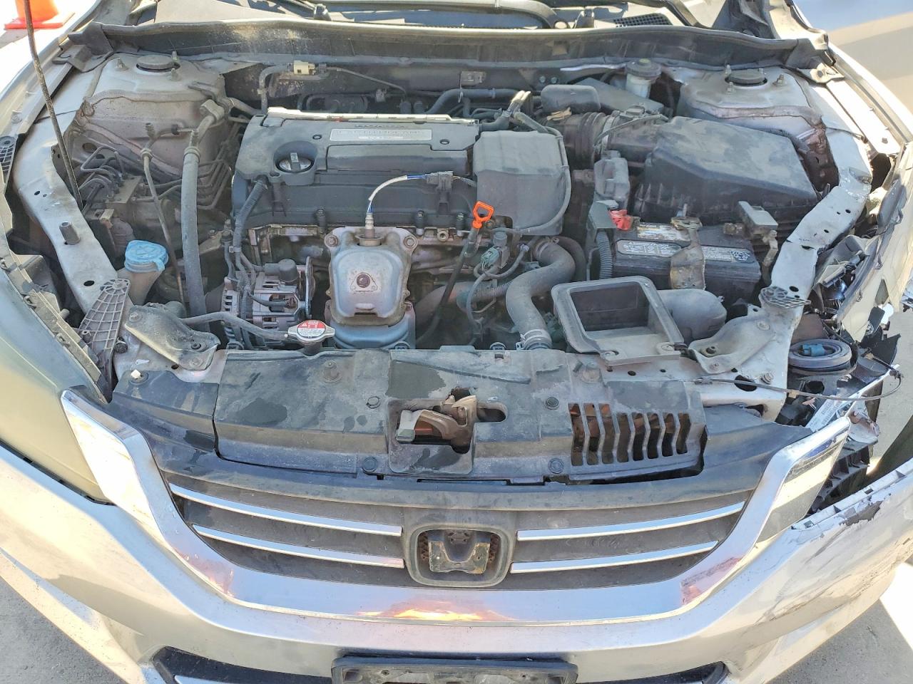 2015 HONDA ACCORD LX photo 31