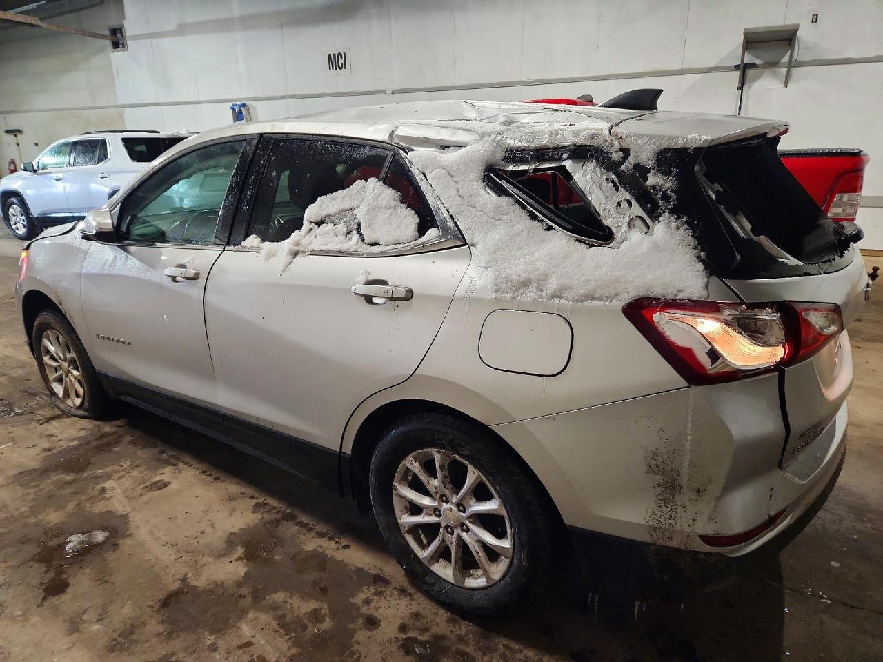 2018 CHEVROLET EQUINOX LT photo 3