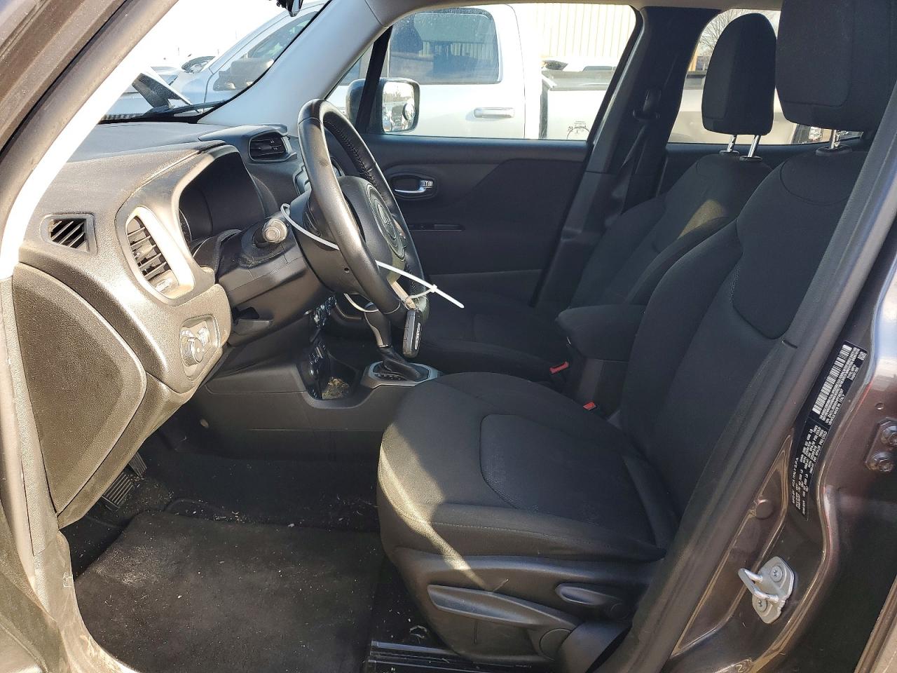 2017 JEEP RENEGADE LATITUDE photo 13