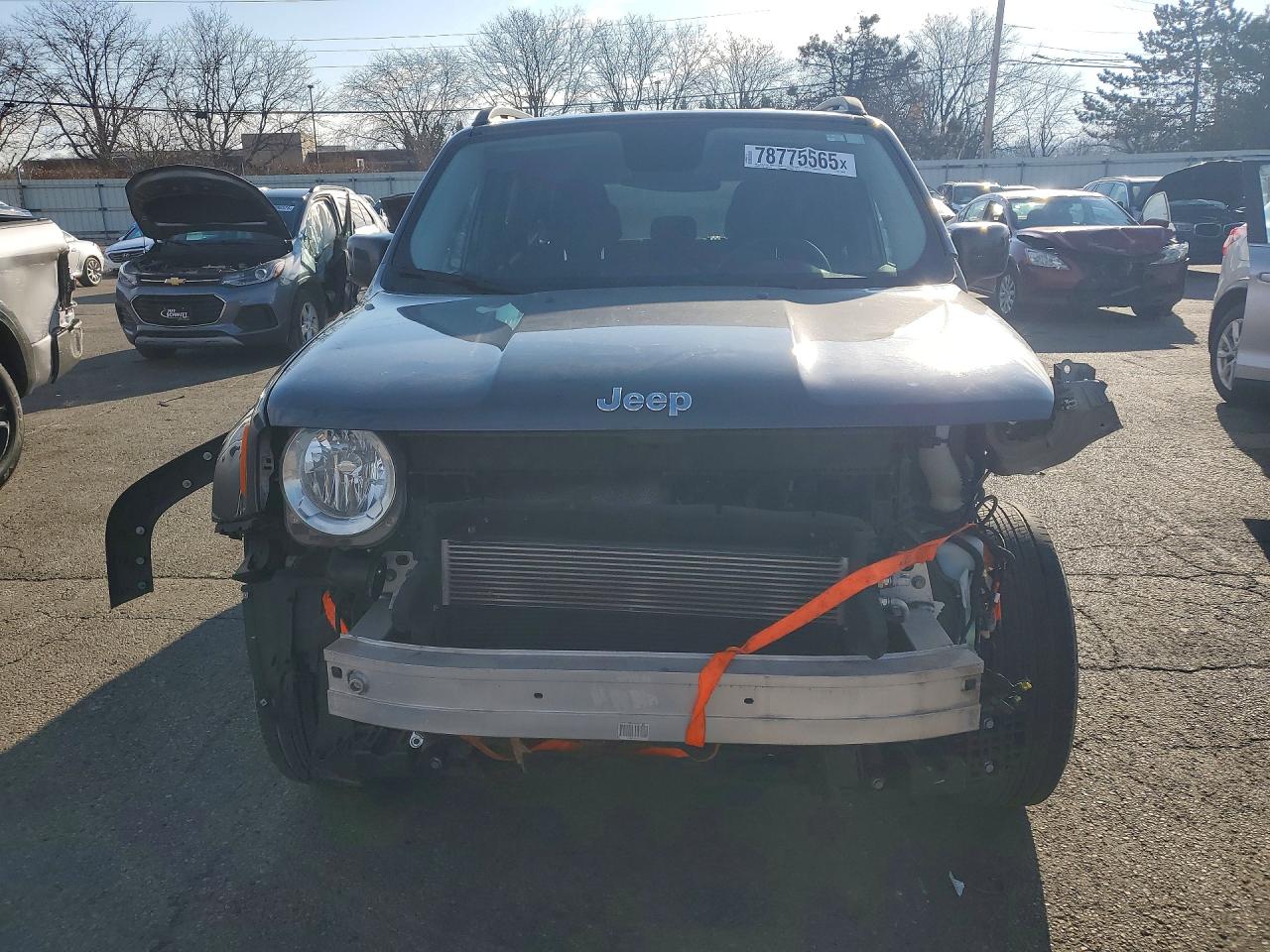 2017 JEEP RENEGADE LATITUDE photo 9