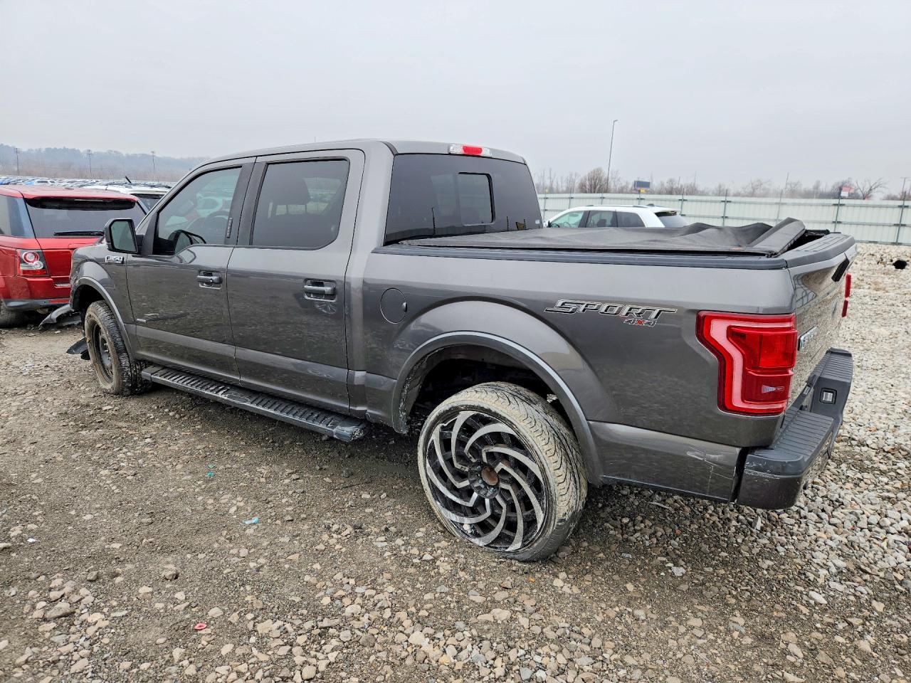 2015 FORD F150 SUPERCREW photo 2