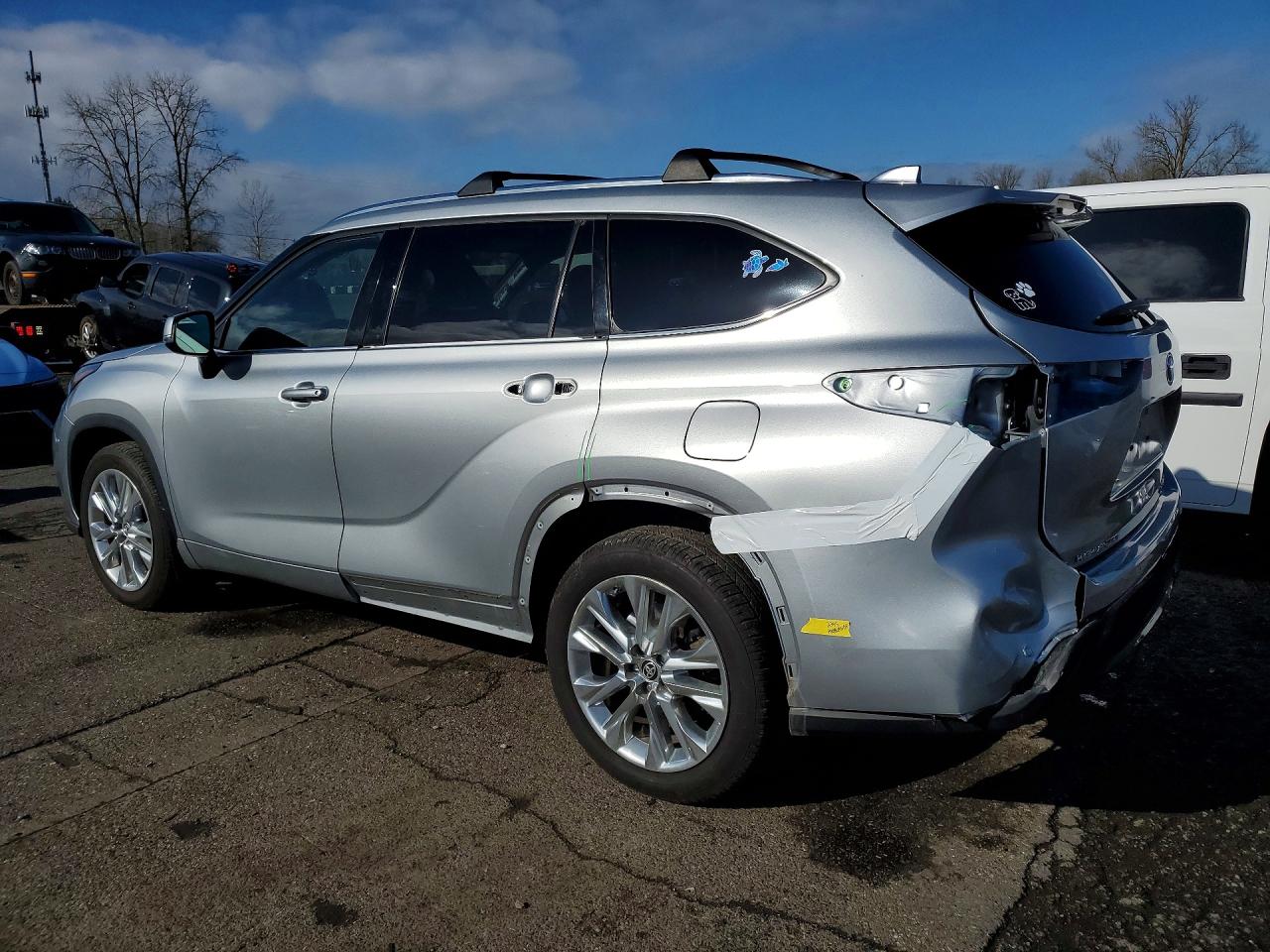 2021 TOYOTA HIGHLANDER LIMITED photo 2