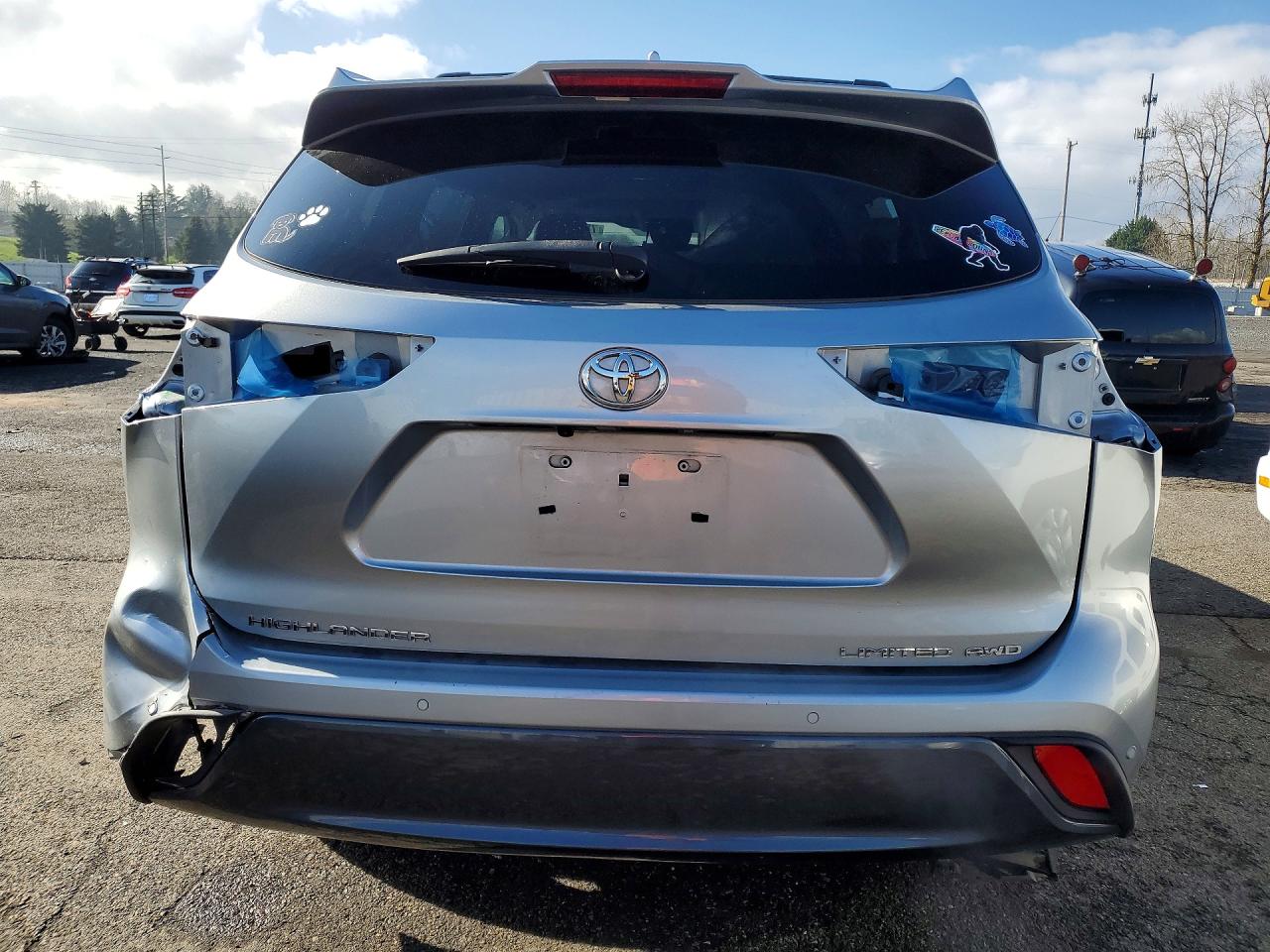 2021 TOYOTA HIGHLANDER LIMITED photo 6